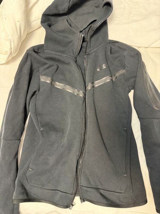 Черен nice tech fleece оригинален