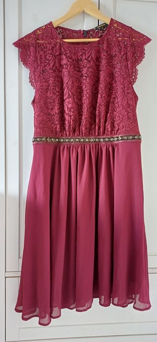 Rochie cu dantelă