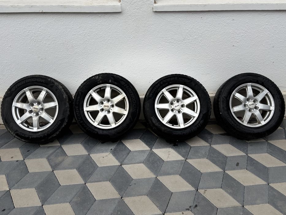 Set roți iarnă VW Tiguan R16 Jante aliaj+ Hankook 215/65 R16 - 5x112