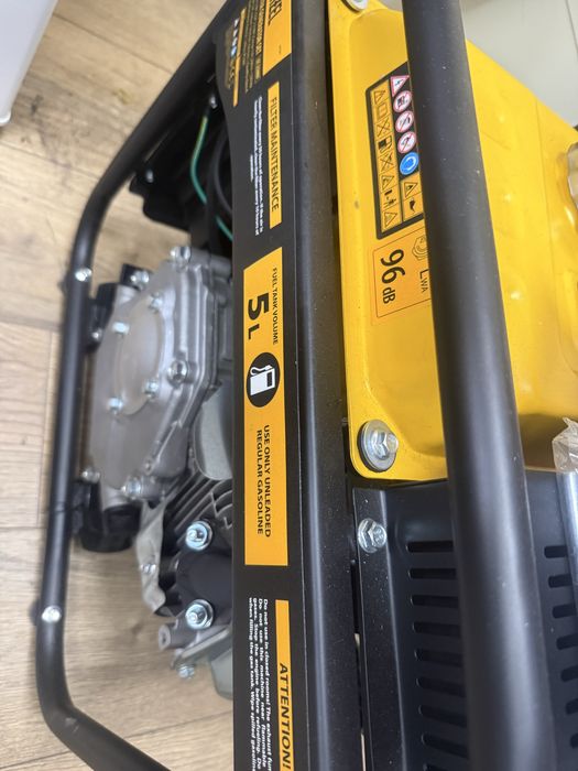 Инверторен бензинов генератор Denzel gt-2500if 2.5lw 5л Нов!Гаранция