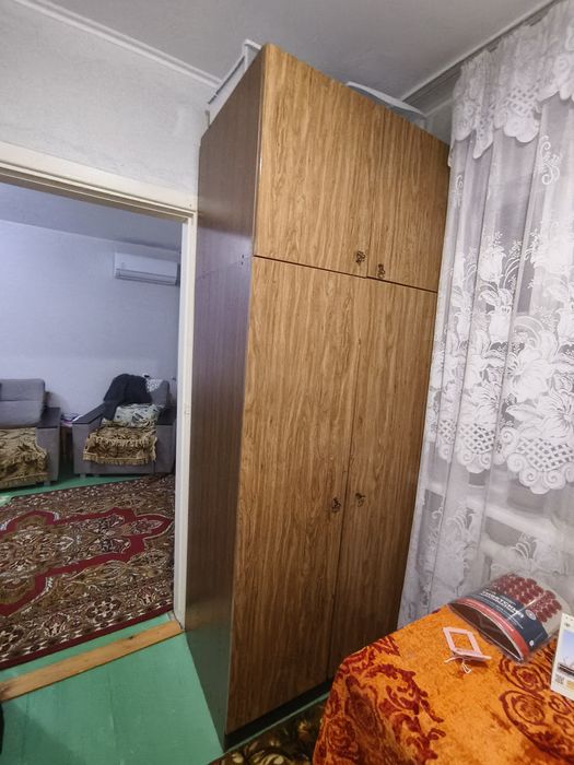 Продам постельный  шкаф