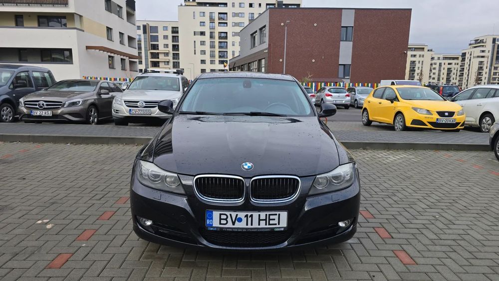 BMW Seria 3 BMW SERIA 3 E90 LCI 2011 318i Steptronic