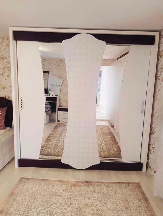 Продава се Къща в Омуртаг - 414 кв.м за 152 €/кв.м - Снимка #2