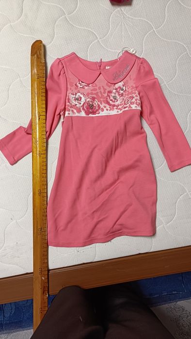 Платья на девочек новые