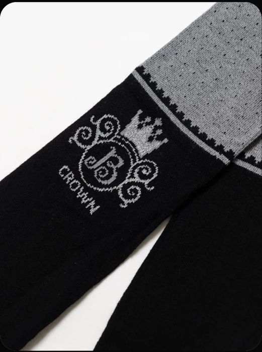 Продам новые колготы для девочки р.122-128.