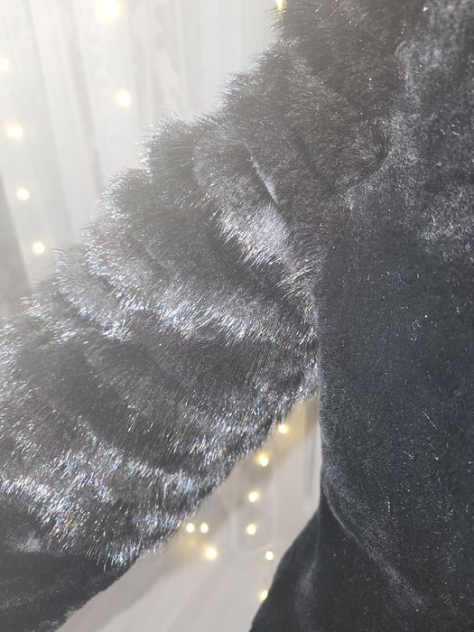 Продам шубу мутонувую