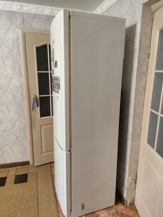 Холодильник «Hotpoint (Ariston»