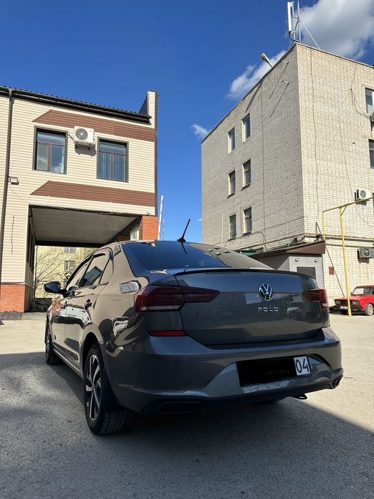 Авто в аренду под такси