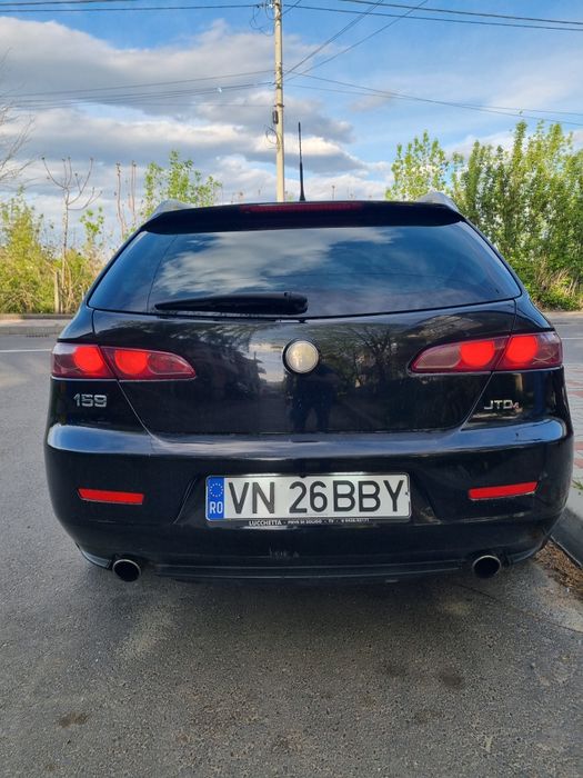 Vând alfa Romeo 159