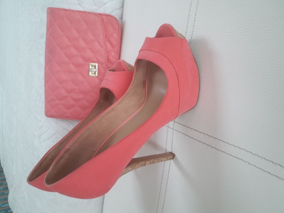 Дамски обувки