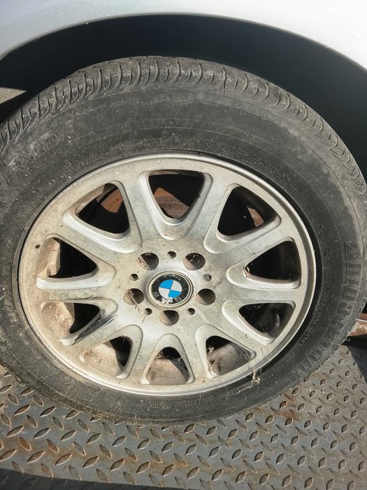 Bmw e39 na chasti