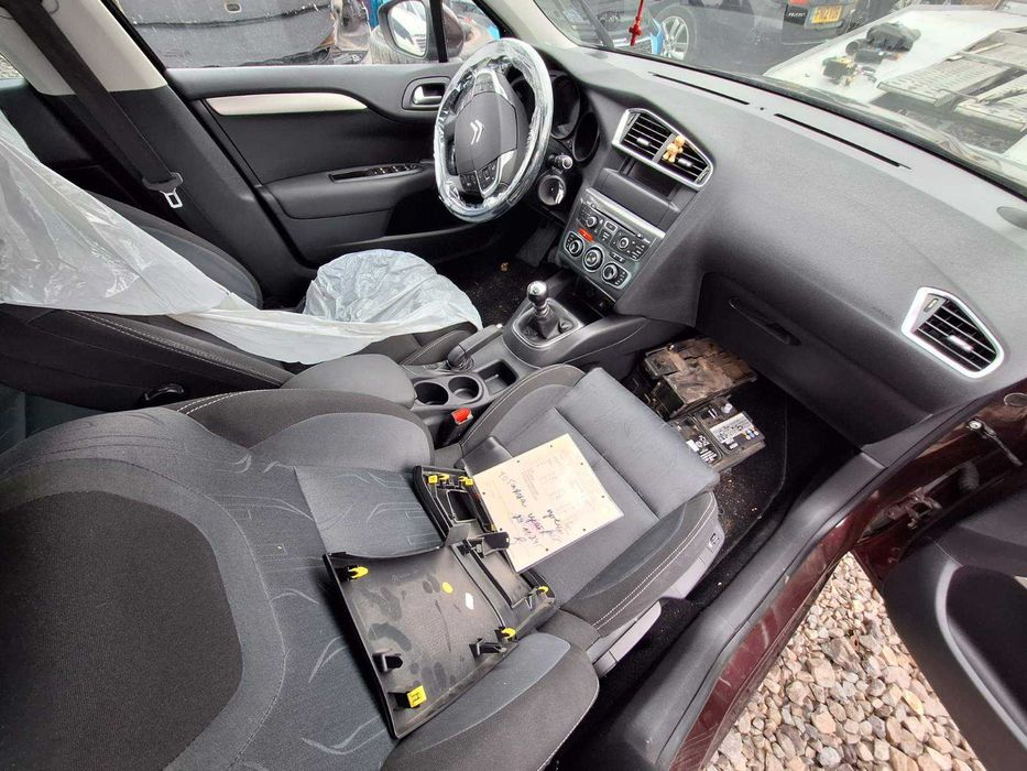 Citroen C4 2012г 1.6 115кс на части