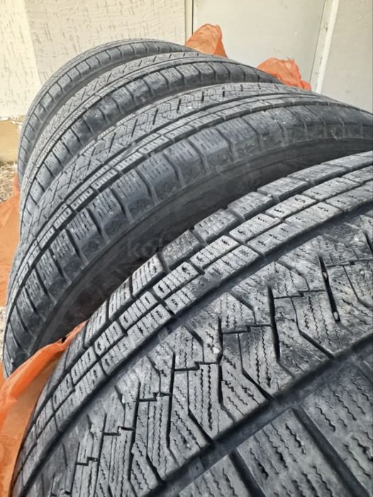 Продам Шины 235/55 R19