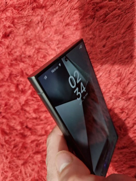 -Samsung S24Ultra Black 1,02Tb 12Ram ireprosabil stare perfecta doar telefonul poze reale nici o restrictie nici o interventie/reparatie
-Am