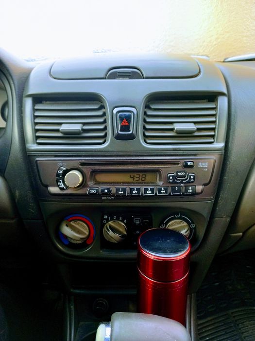 Ниссан Сентра 2000