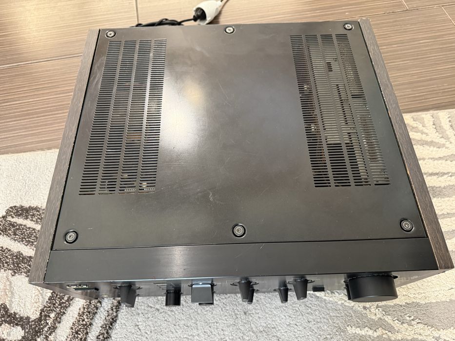 Akai AM-75 Качествен стерео усивлател DAC