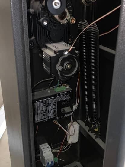 Avto parkovka sotiladi