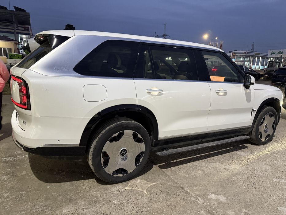 Zeekr 9x Ultra gibrid