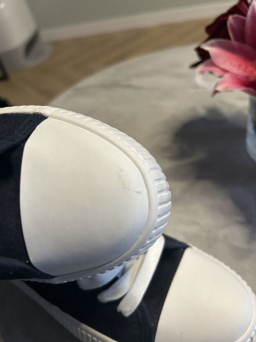 Чисто нови кецове GAP