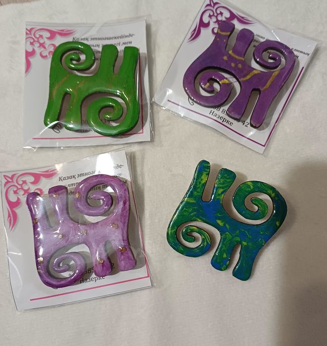 Продам этно брошь