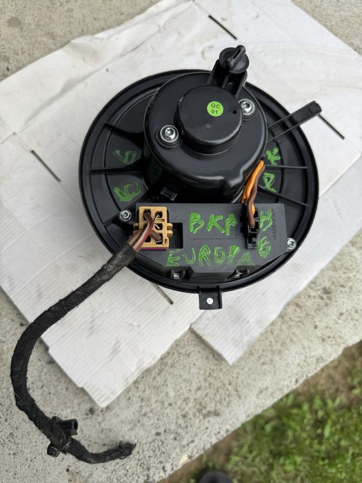 Ventilator aeroterma bord plansa bord interior habitaclu passat b6 b7