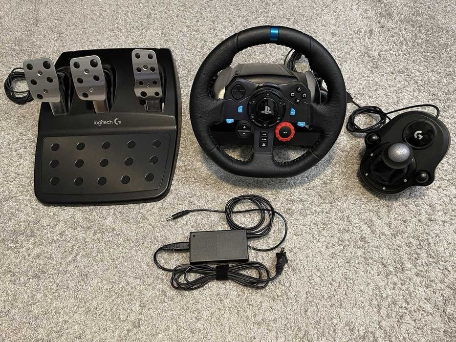 Продавам Logitech G29 волан + скоростен лост (Shifter) – като нов!