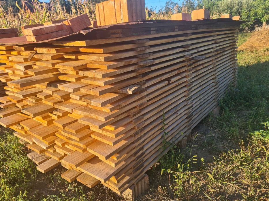 Vând scândură și grindă