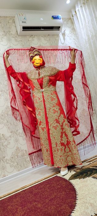 Ансамбль куйлаги билан бирга