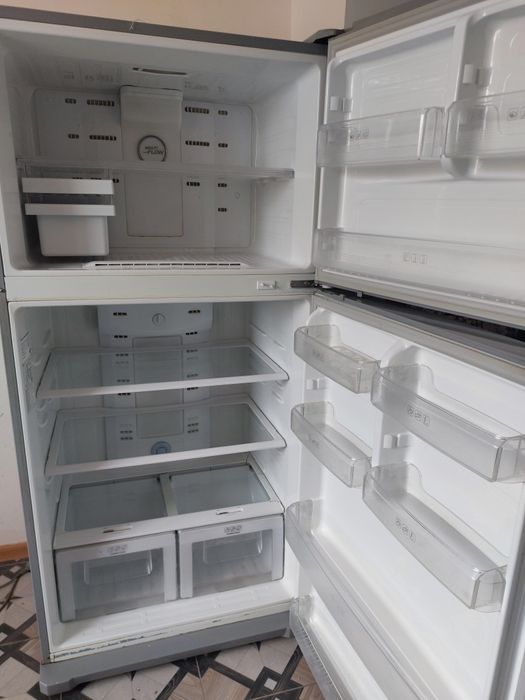 Холодильник Samsung