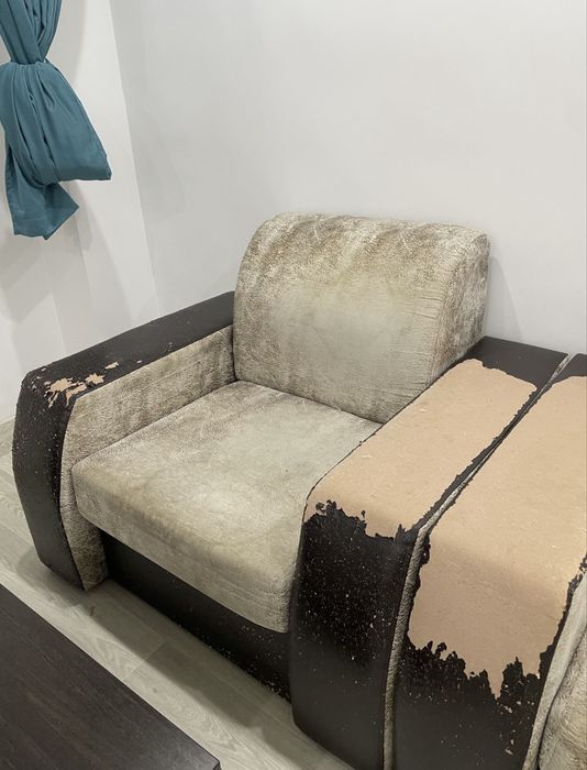 Срочно продам мягкий уголок