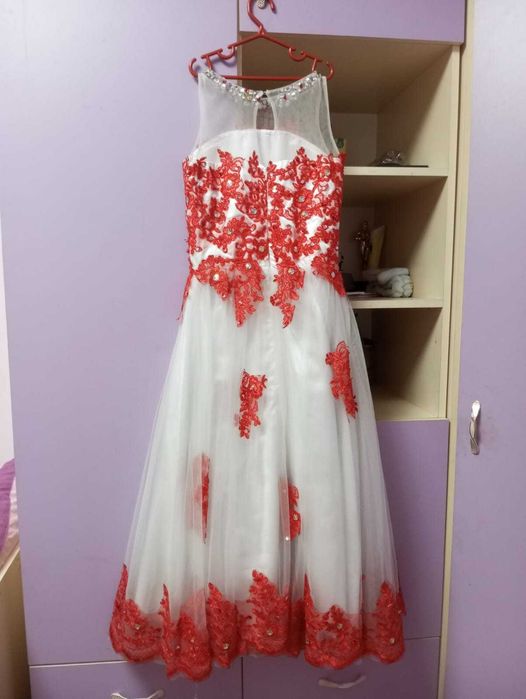 Платье на девочку