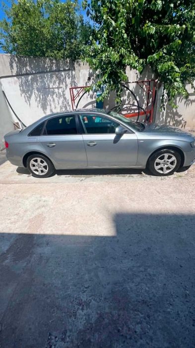 AUDI A4 2009 — imagine 2