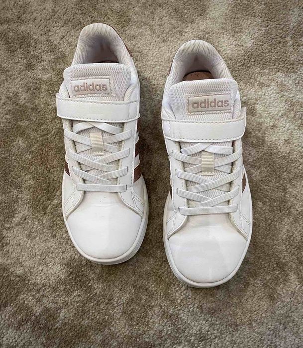 Маратонки adidas (момиче) 33 номер