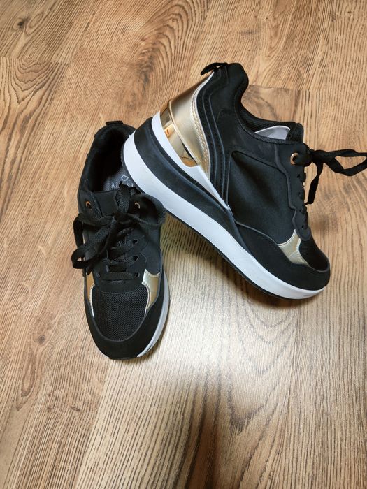 Дамски маратонки