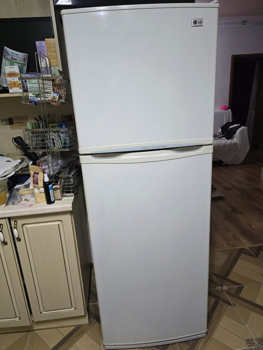 Продам холодильник марки LG