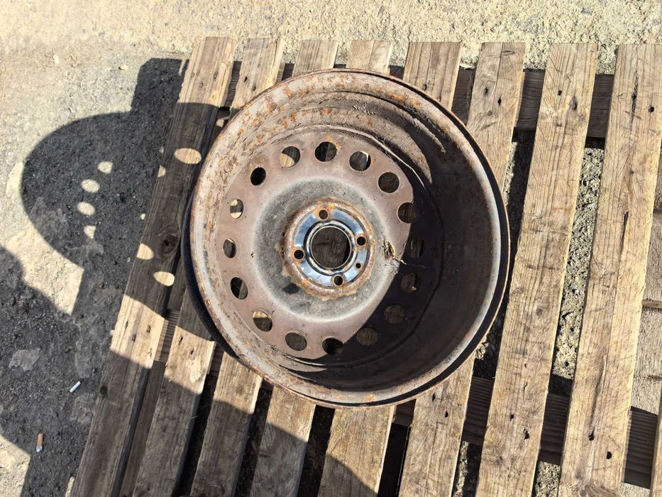 15 цола 4 х 100 мм Дачия / Рено - 6 Инча / ЕТ 50