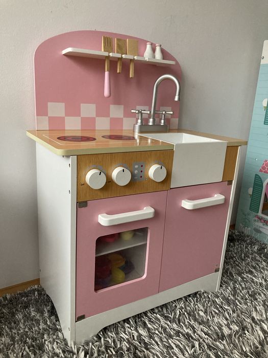 Bucatarie din lemn pt copii