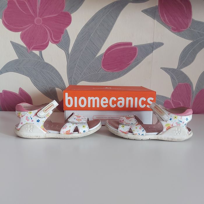 Сандали Biomecanics номер 29