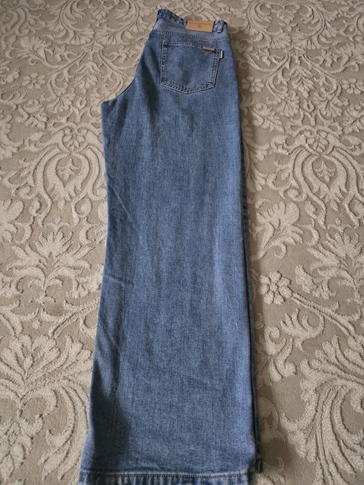 Продам джинсы новые