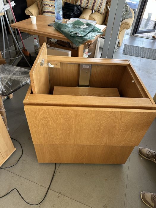 Dulap/Masă cu Lift Electric - Horst Häusser (Germania)