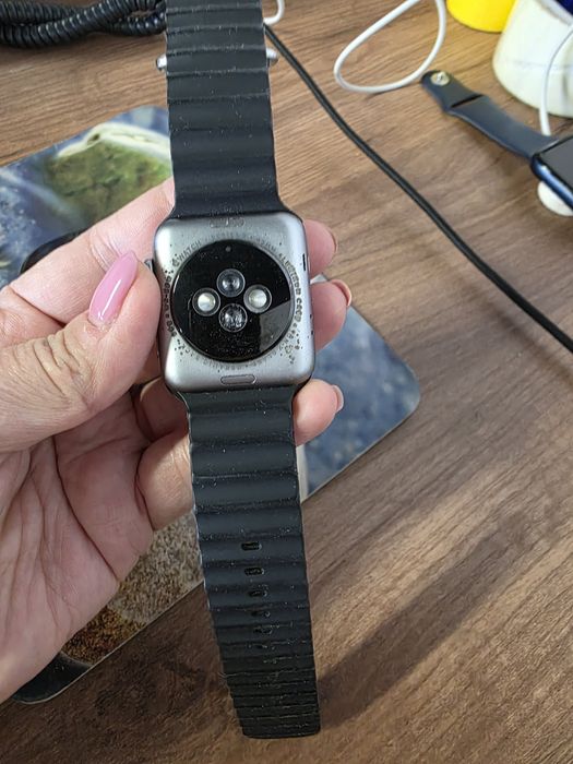 Часы айфон 3 версия