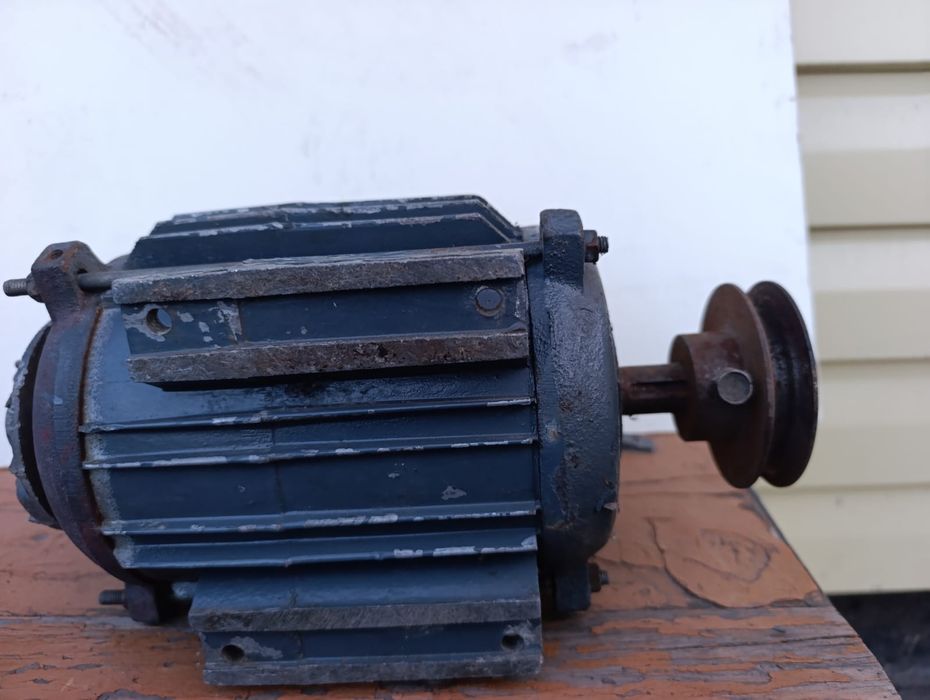 продам электромотор