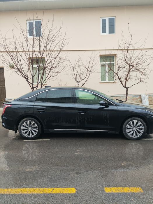 Honqi eqm5 500 taligi