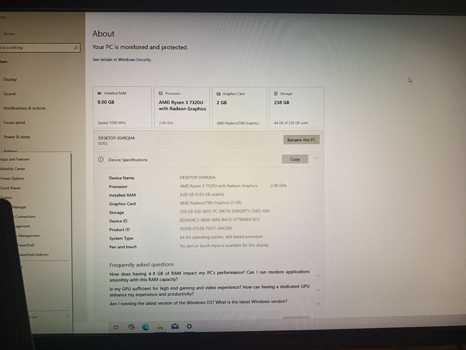 Laptop ryzen idea pad 3, ryzen 7320U, 8 GB, ssd 256 gb