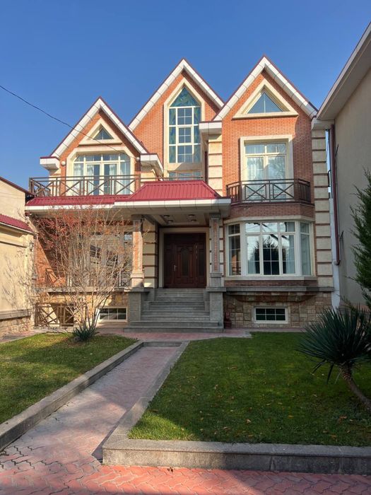 Сдаётся эксклюзивный дом в центре города Ор-р:Гостиница Россия