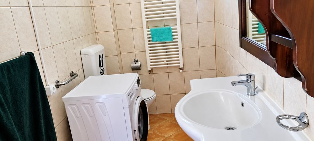 Proprietar inchiez apartament 3 Camere