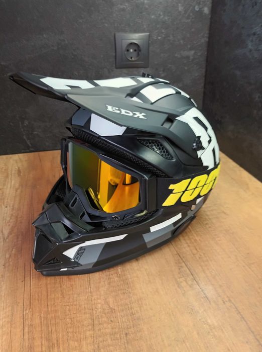 Каска шлем за мотокрос, колело (велосипед), скутер, тротинетка