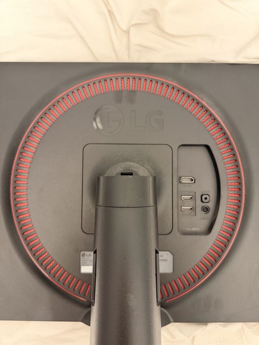 монитор LG Ultragear