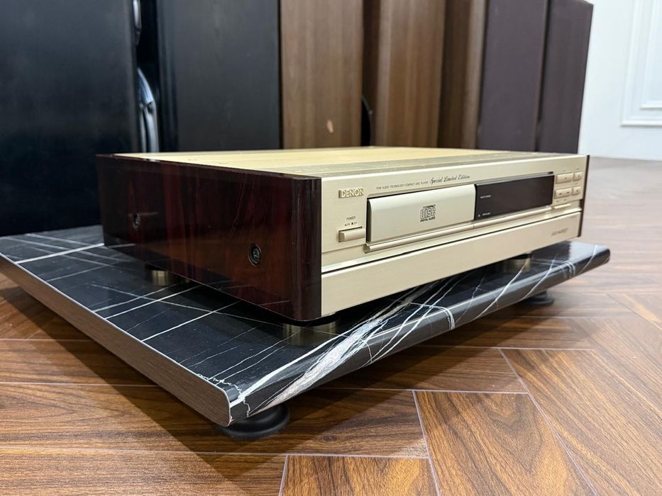 CD проигрыватель DEHOH DCD-1650 GL