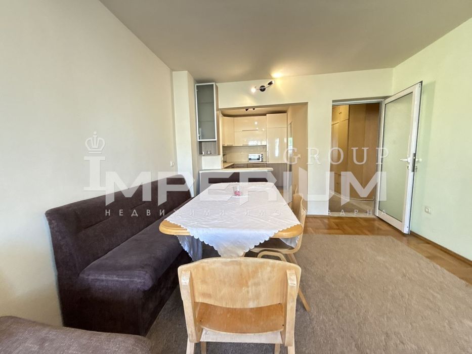 КЛЮЧ В АГЕНЦИЯТА! Голям ТРИстаен апартамент под наем - Лятно кино Тра